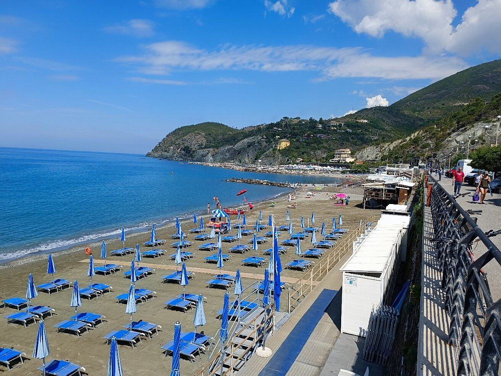 Levanto Beach Umbrellas And Chairs